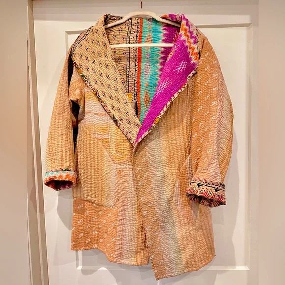 Unique kantha quilted jacket - Picture 4 of 5